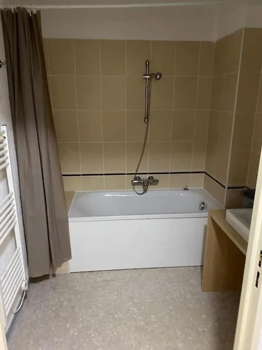 Apartment Val D Azur Appartement Plein Centre Peone